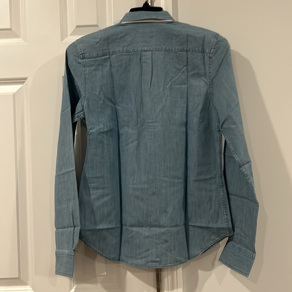 NWOT UnTuckit Alleanza Denim Cotton Button Down Shirt - Picture 2 of 7